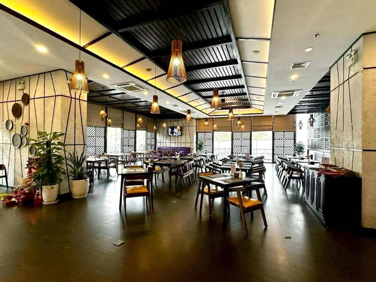 Pentstudio West Nikomix 75m2 Appart hôtel Hanoï